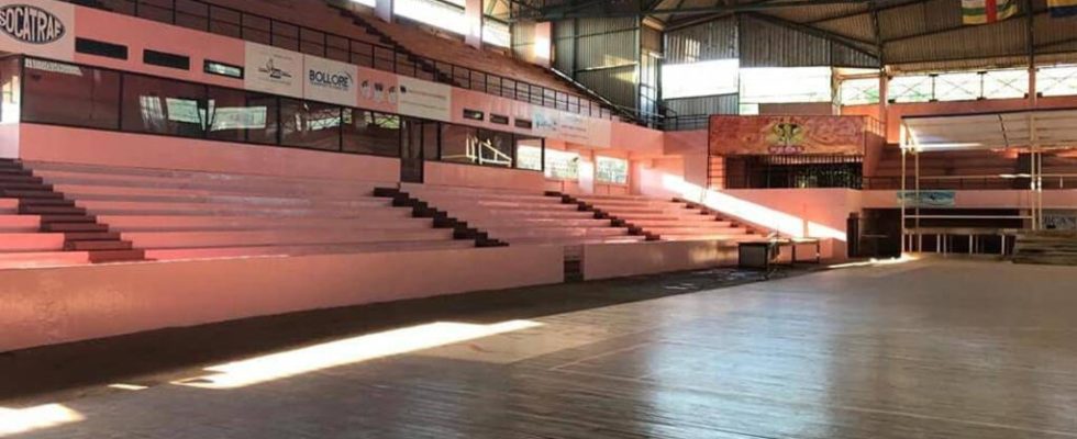 in Bangui the slow decrepitude of the Sports Palace