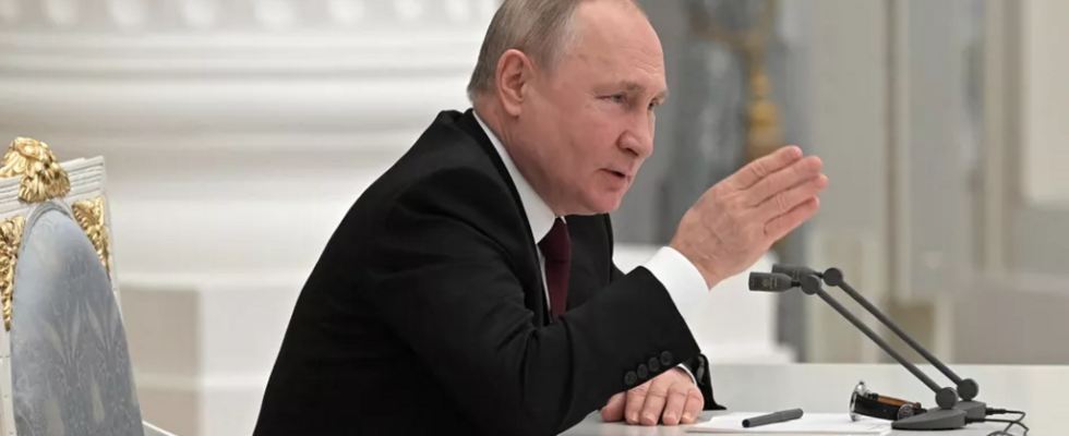 in his wishes for 2024 Vladimir Putin celebrates the unity