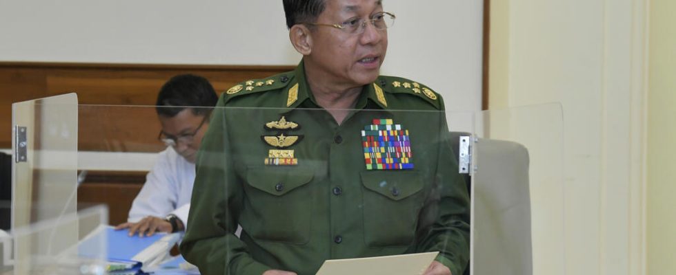 junta leader calls for political settlement