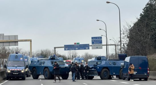 A hundred farmers arrested in France the EU lets go