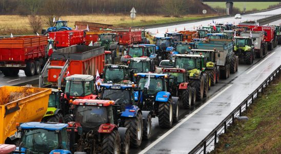 Anger of farmers live the siege of Paris planned for