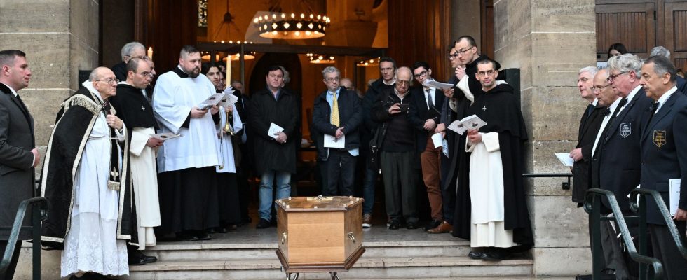 At the funeral of Patrick Buisson the heirs the absent