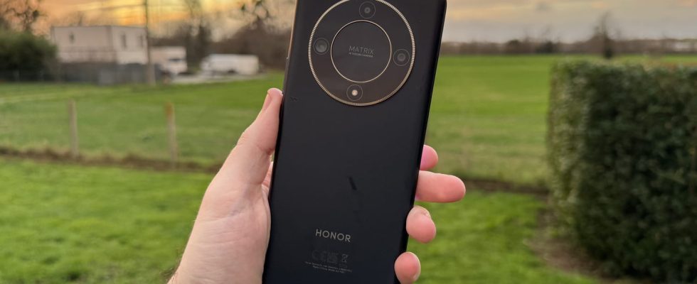 Honor Magic6 Lite review the smartphone that stands up to