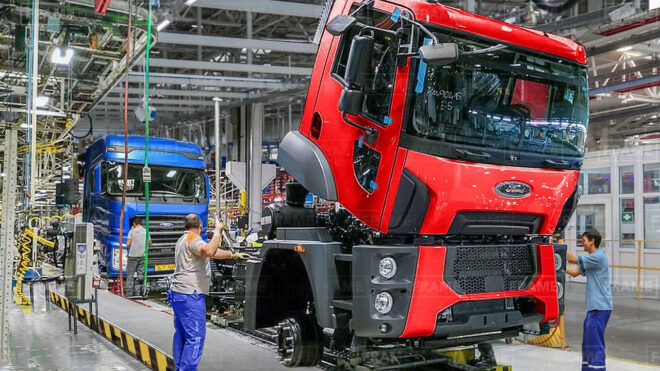 How does Ford Otosan produce its trucks in Turkey Video