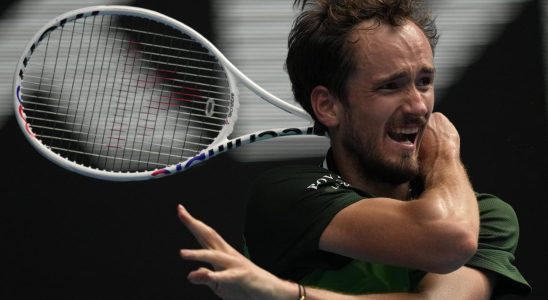 LIVE Australian Open Medvedev takes out Hurkacz in 5 sets