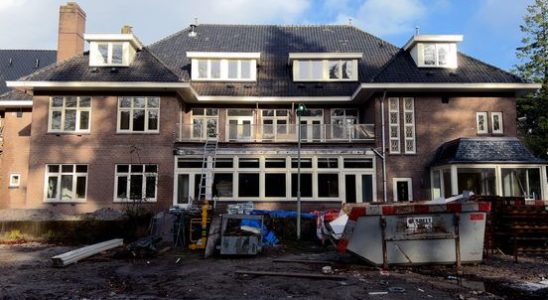 Lage Vuursche Monastery will become a home for people with