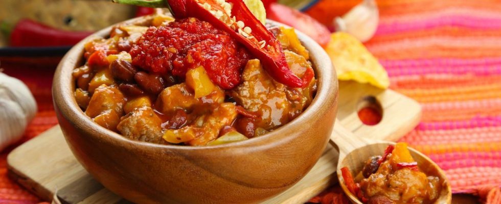 Looking at spicy foods could reduce pain