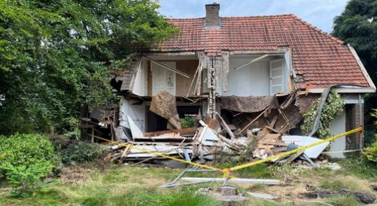 Mystery surrounding excavator incident at Leusden home Completely ridiculous inexplicable