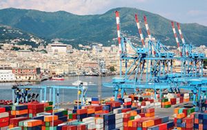 Port of Genoa double historical record For the first time