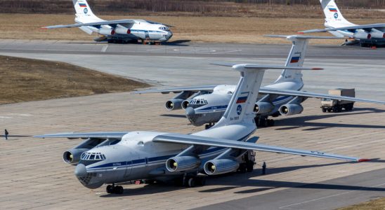Russian Il 76 military plane crashes with 65 Ukrainian prisoners on