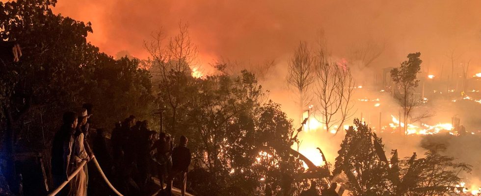 Thousands homeless after fires in Bangladesh