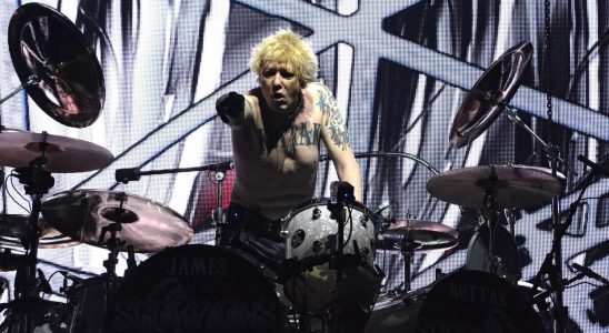 What did James Kottak former Scorpions drummer die of