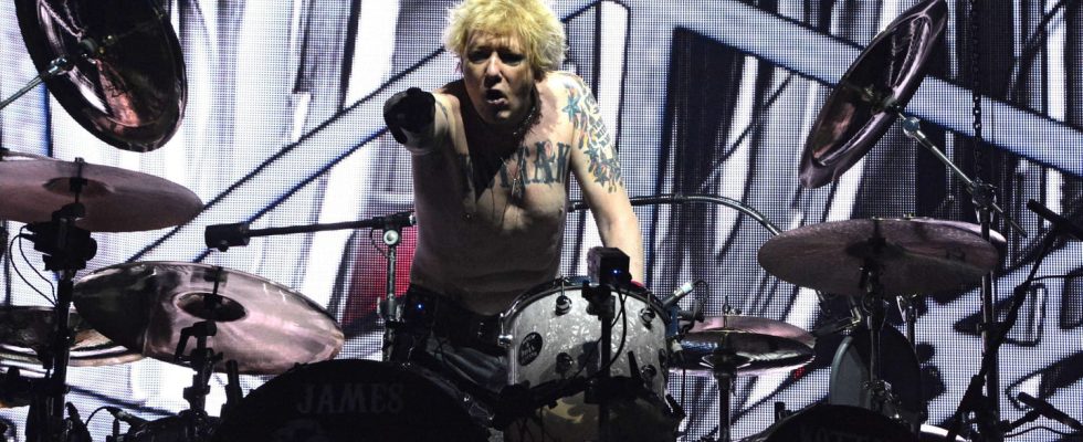 What did James Kottak former Scorpions drummer die of
