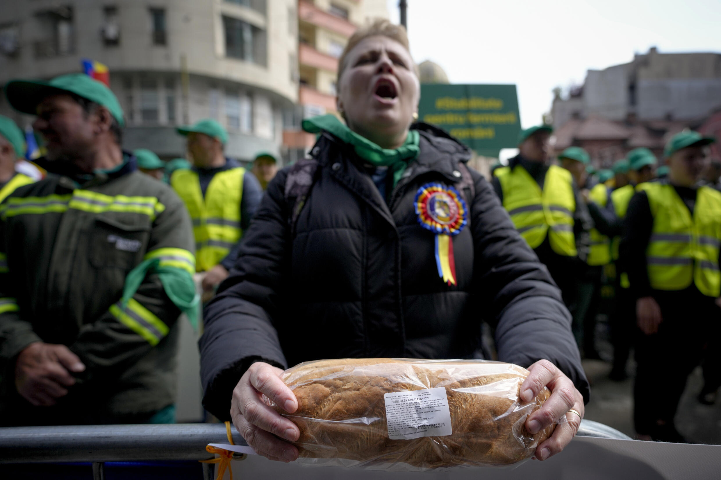 Demonstration of farmers in front of the European Commission representative office in Bucharest, April 7, 2023. Proof that in Romania too, anger is growing.