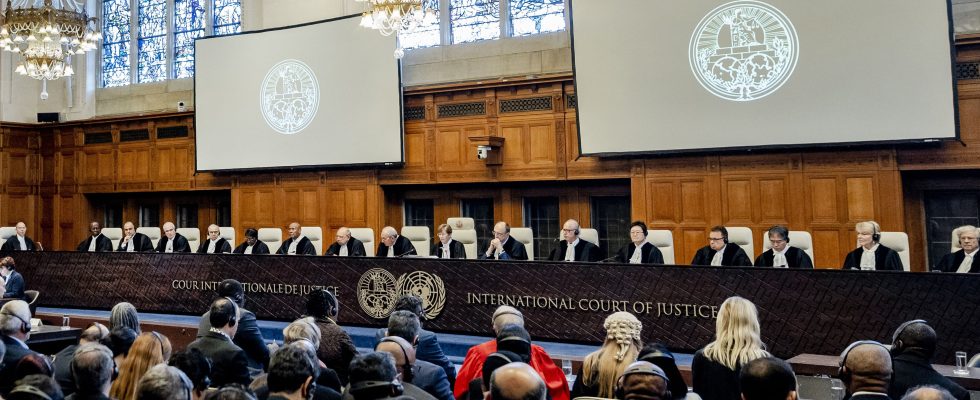 what the decision of the International Court of Justice contains