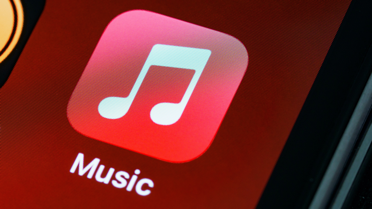 Apple's High Royalty Fee Demand Angered Independent Record Labels