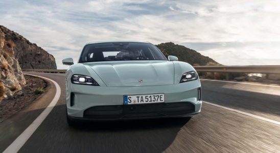 2025 Porsche Taycan Introduced Fast Charging and Wide Range