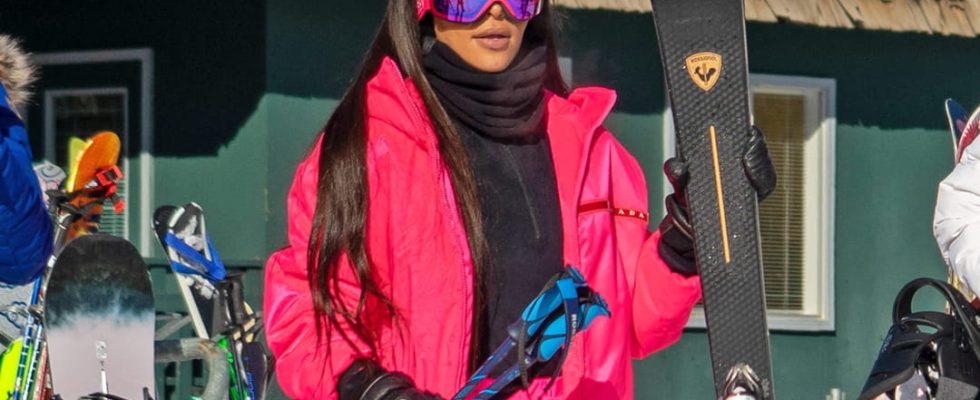 55 looks spotted on influencers to hit the slopes with