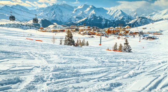 Alpe dHuez one of the best ski resorts in France