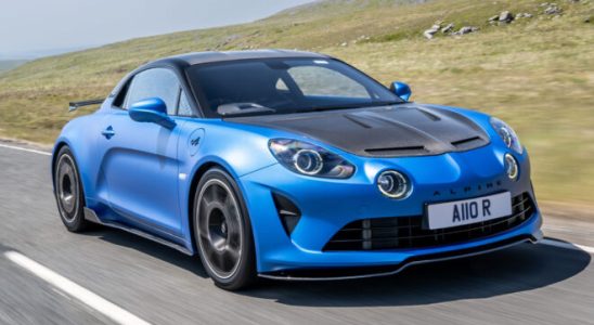 Alpine A110 will be available in Turkey soon