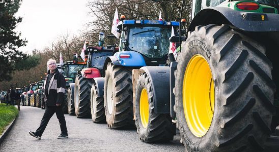 Anger of farmers live end of blockages mobilization could restart
