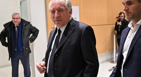 Bayrou announces that he will not return to government –