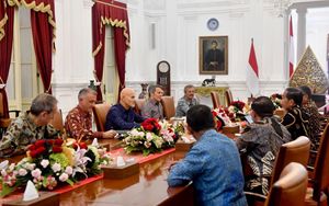 ENI President Indonesia met Ad Descalzi
