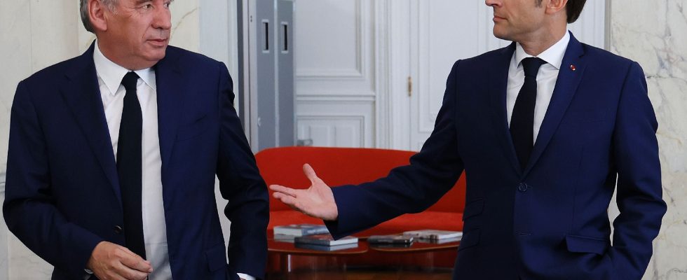 Emmanuel Macron Francois Bayrou behind the scenes of their