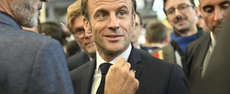 Faced with unions Emmanuel Macron renounces the highly criticized debate