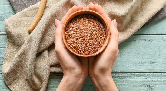 Flaxseed benefits dangers how to consume them