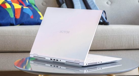 Honor MagicBook Pro 16 Introduced at MWC 2024