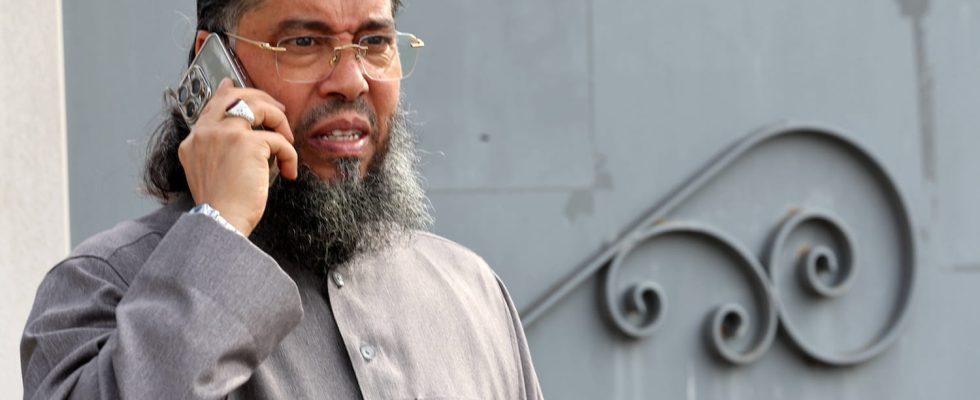 Imam Mahjoub Mahjoubi expelled from France what is he accused