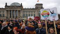 In Berlin 150000 people demonstrated against the extreme right