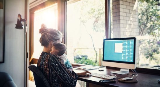 Maternity leave slows down the professional development of female executives