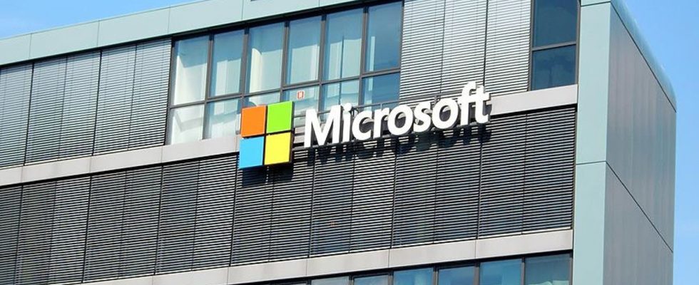 Microsoft and Semafor Collaborate for AI Powered News