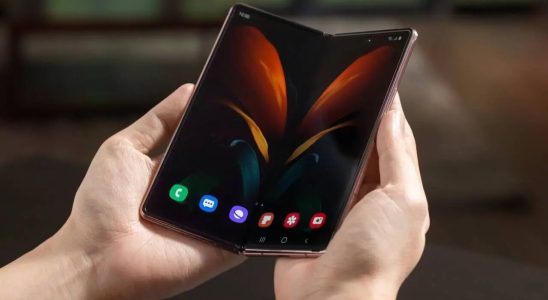 Samsung Display Receives Durability Certificate for Galaxy Z Fold 5