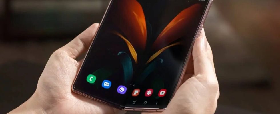 Samsung Display Receives Durability Certificate for Galaxy Z Fold 5