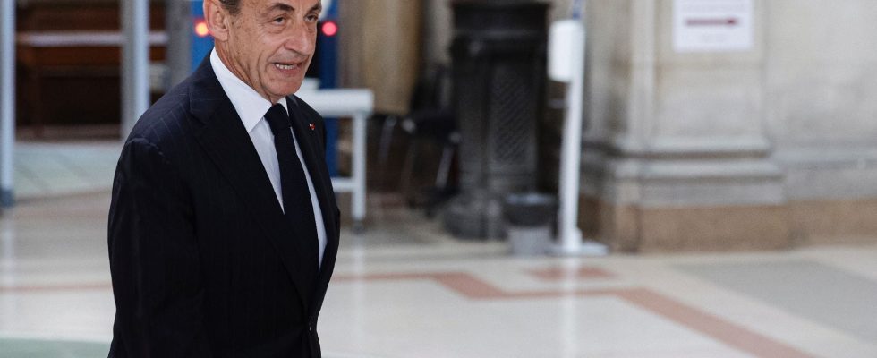 Sarkozy sentenced on appeal to one year in prison including