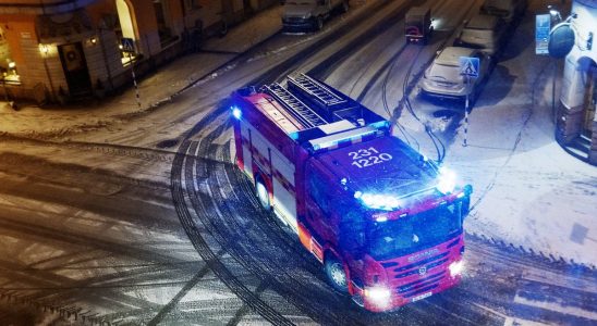 Several injured in fire in high rise building north of Stockholm