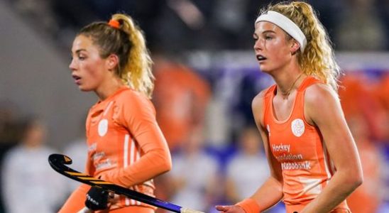 Sports Short Jansen scores twice for the winning Dutch team