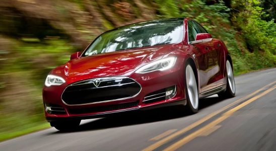 Tesla Decides to Recall 22 Million Electric Vehicles