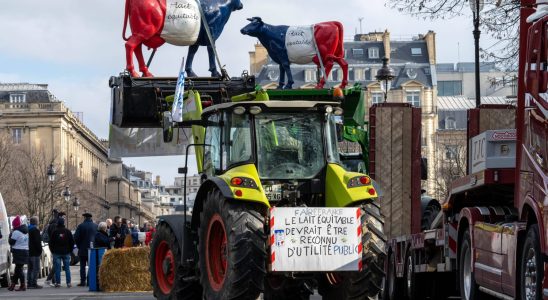 The Agricultural Show disrupted Unions promise to maintain pressure