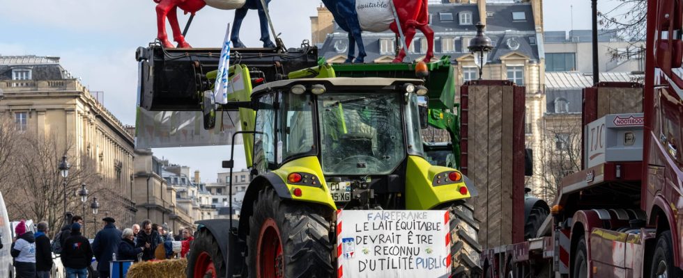 The Agricultural Show disrupted Unions promise to maintain pressure