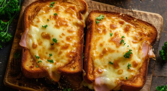 The croque raclette recipe tender and economical it pleases the whole