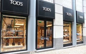 Tods L Catterton buys again and rises to 527