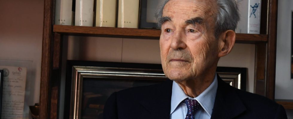 Who is against the pantheonization of Robert Badinter