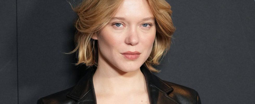 With her blonde balayage and luminous make up Lea Seydoux is
