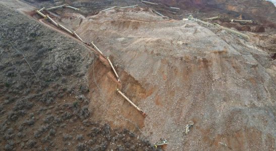 the authorities withdraw the permit for the mine where nine