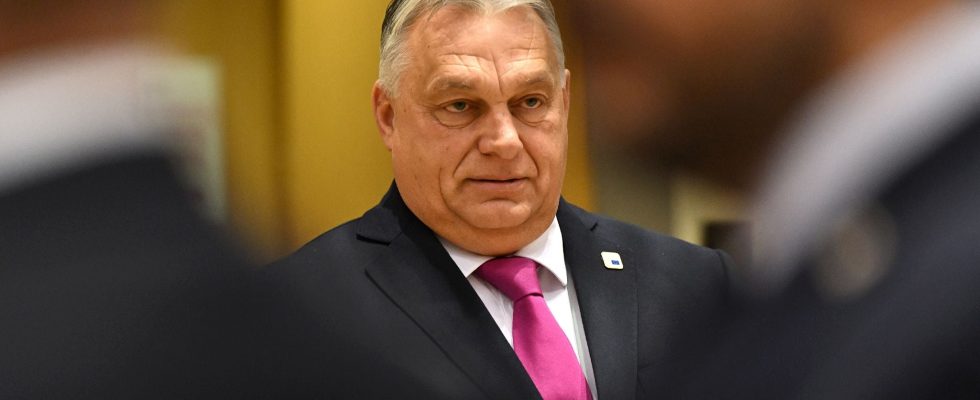 when Orban takes inspiration from Putin to muzzle his detractors