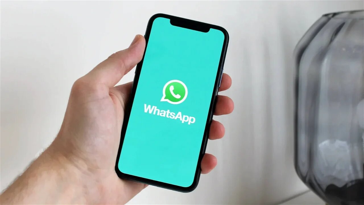 WhatsApp Makes Communication More Organized with Group Activities